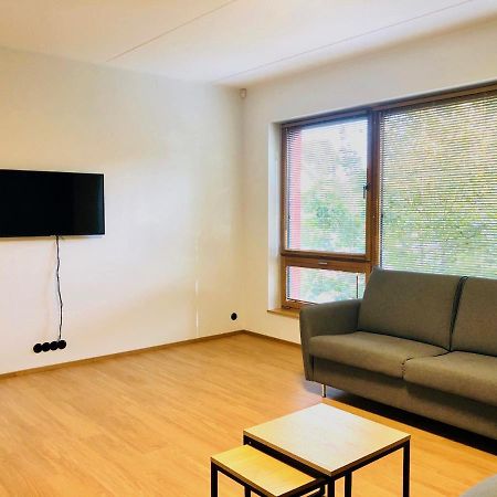 Self-Check-In Spacious 1 Bedroom Apartment With Free Parking Reval Esterno foto
